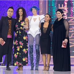 Adriana being presented her award at TrendVision 2018
